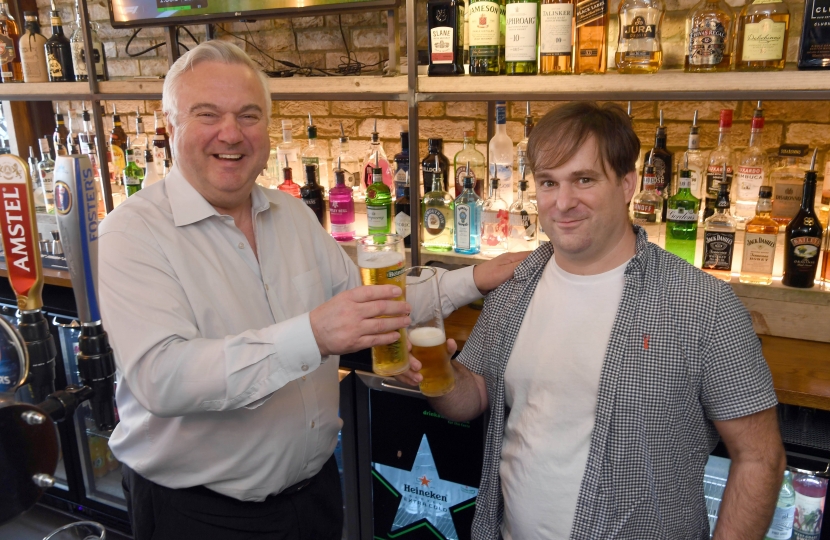 Sir Oliver with Green Man licensee Andy Murray